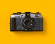 Load image into Gallery viewer, PENTAX 17 HALF-FRAME FILM CAMERA 35MM
